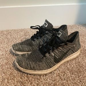 Nike Fly Knit Shoes - Size 7 Y/9 Women’s